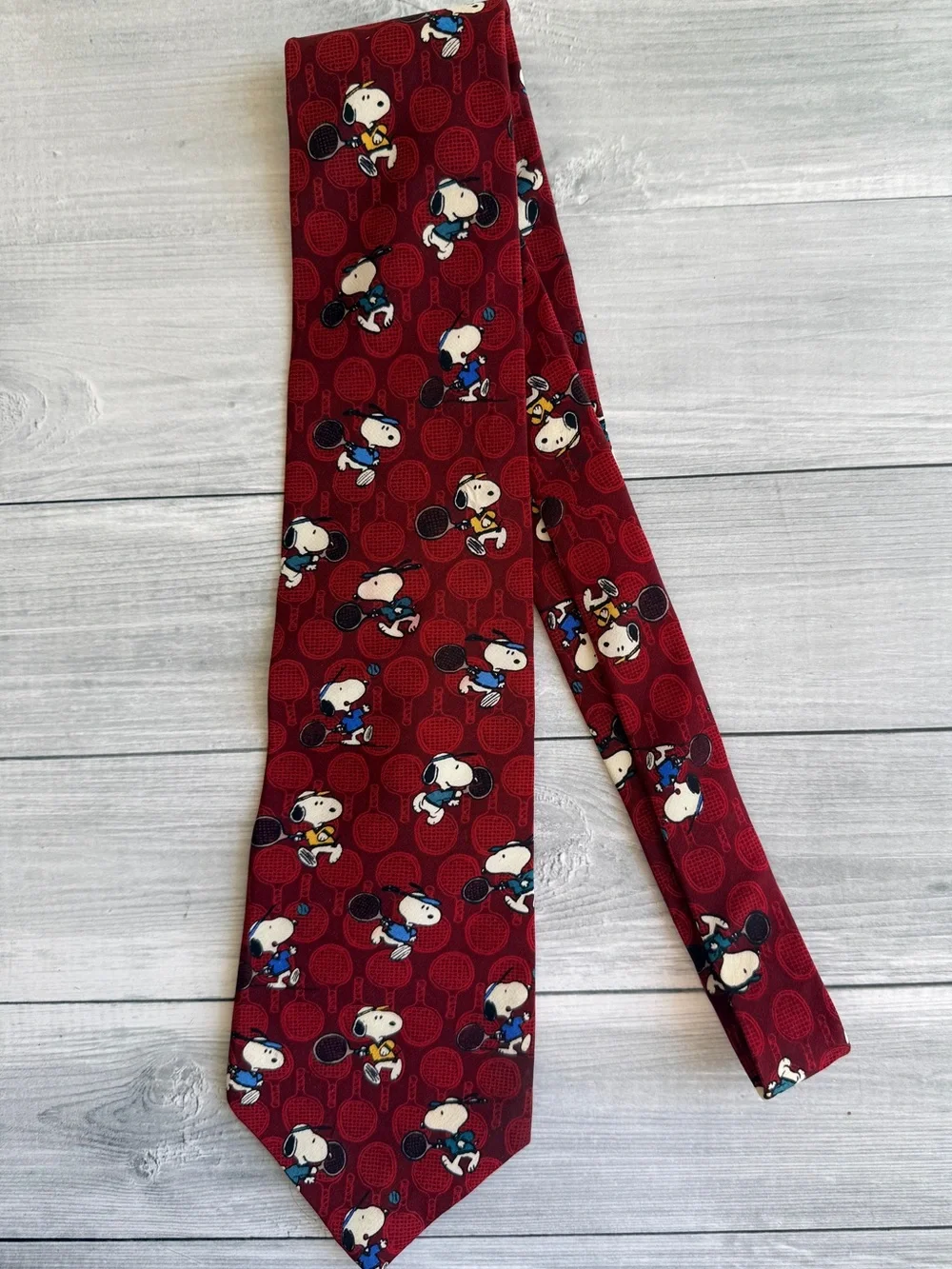 Vintage Peanuts Snoopy Tennis Silk Necktie Burgundy Maroon Red Novelty Men's Tie
